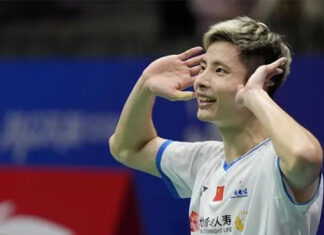 Shi Yuqi finally shows some happy faces after the 2024 Paris Olympics. (Photo: Xinhua)