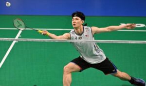 Lee Zii Jia was made to work before advancing to the quarterfinals. (Photo: AFP)