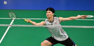 Lee Zii Jia was made to work before advancing to the quarterfinals. (Photo: AFP)