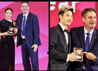 An Se Young and Shi Yuqi pose with Badminton World Federation (BWF) President Poul-Erik Hoyer Larsen after being named the 2024 BWF Women's and Men's Singles Player of the Year respectively. (Photo: BWF)