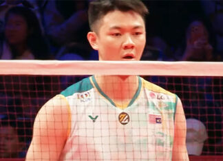 Lee Zii Jia spotted with an upside-down Malaysian flag on his jersey during the first group stage match at the 2024 BWF World Tour Finals. (Photo: BWF)