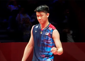 Lee Zii Jia beats Anders Antonsen in the second group stage match at the 2024 BWF World Tour Finals. (Photo: BWF)