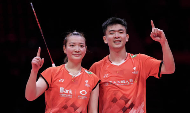 As Huang Yaqiong (L) steps into a new chapter, BadmintonPlanet.com wish her happiness, health, and success in all her endeavors. Her unwavering dedication to badminton and her illustrious career will continue to inspire fans worldwide. Here’s to more exciting surprises and heartfelt moments in her next journey! (Photo: AFP) As Huang Yaqiong (L) steps into a new chapter, BadmintonPlanet.com wish her happiness, health, and success in all her endeavors. Her unwavering dedication to badminton and her illustrious career will continue to inspire fans worldwide. Here’s to more exciting surprises and heartfelt moments in her next journey! (Photo: AFP)