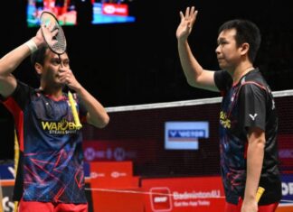 Mohammad Ahsan and Hendra Setiawan, officially ended their illustrious international badminton careers after falling in the Round of 16 at the 2025 Indonesia Masters. (Photo: AFP)