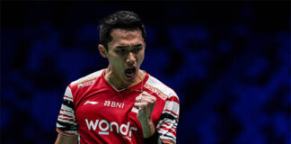 Jonatan Christie beats HS Prannoy of India 19-21, 21-14, 21-12 in the Sudirman Cup tie between Indonesia and India. (Photo: AFP)