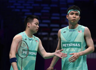 Aaron Chia and Soh Wooi Yik celebrate after securing a spot in the Thailand Open 2025 final — their second finals appearance of the season. (Photo: AFP)