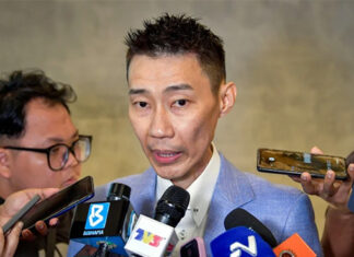 Badminton legend Lee Chong Wei urges more exposure for Malaysia’s singles stars Leong Jun Hao and Justin Hoh ahead of next year’s Thomas Cup. (Photo: Bernama)