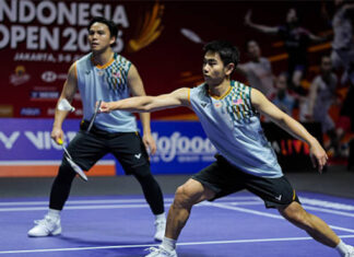 Goh Sze Fei and Nur Izzuddin celebrate a hard-earned second-round win at the 2025 Indonesia Open. (Photo: Shi Tang/Getty Images)