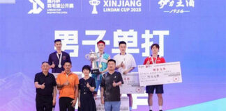 Ng Ka Long lifts the trophy after winning the men’s singles title at the 2025 Lin Dan Cup Urumqi station. (Photo: Lin Dan Cup)