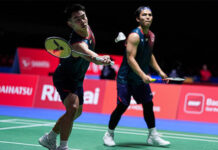 Goh Sze Fei and Nur Izzuddin celebrate their straight-set semifinal victory at the 2025 Japan Open, eyeing back-to-back titles in Tokyo. (Photo: Shi Tang/Getty Images)