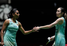 Pearly Tan and M. Thinaah celebrate reaching the Japan Open final after a stunning straight-set victory over Nami Matsuyama and Chiharu Shida. (Photo: Shi Tang/Getty Images)