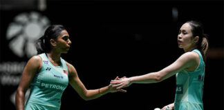 Pearly Tan and M. Thinaah celebrate reaching the Japan Open final after a stunning straight-set victory over Nami Matsuyama and Chiharu Shida. (Photo: Shi Tang/Getty Images)