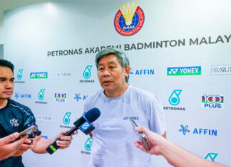 Herry Iman Pierngadi urges Malaysia’s men’s doubles players to aim for a World Championship win on August 31 — as a historic gift for the country’s 68th Independence Day. (Photo: Bernama)