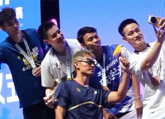 Cheam June Wei (2nd from left) celebrates his historic third Lin Dan Cup title after a comeback victory against Wu Kai An in Jincheng, China. (Photo: Lin Dan's FB)