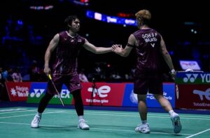 Goh Sze Fei and Nur Izzuddin had a hard-fought win at the 2025 Hong Kong Open first round. (Photo: AFP)