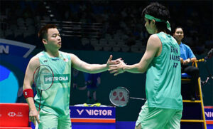 Aaron Chia and Soh Wooi Yik celebrating hard-fought win at 2025 China Masters. (Photo: AFP)