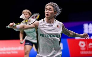 Chen Tang Jie and Toh Ee Wei showcasing strong teamwork and focus against the top-seeded Chinese pair. (Photo: AFP)