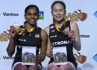 Pearly Tan and Thinaah Muralitharan celebrate after winning the 2025 Arctic Open women’s doubles title. (Photo: BWF)