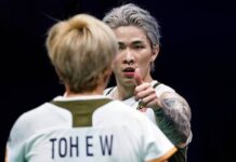 Chen Tang Jie and Toh Ee Wei storm into the 2025 Denmark Open mixed doubles semi-finals after defeating compatriots Goh Soon Huat and Shevon Lai. (Photo: AFP)