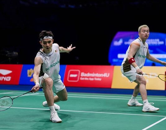 Aaron Chia and Soh Wooi Yik prepare for their Arctic Open campaign in Finland. (Photo: AFP)