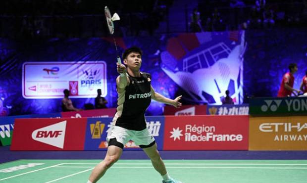 Leong Jun Hao put up a strong fight but suffered a first-round exit at the 2025 Hylo Open. (Photo: AFP) Leong Jun Hao put up a strong fight but suffered a first-round exit at the 2025 Hylo Open. (Photo: AFP)