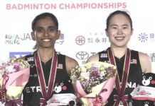 Pearly Tan and Thinaah Muralitharan celebrate winning the 2025 Kumamoto Masters women’s doubles title. (Photo: AFP)