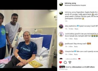 Yogendran Khrishnan and his wife, Sugita, visit Wong Tat Meng in Australia. (Photo: Wong Tat Meng's IG)