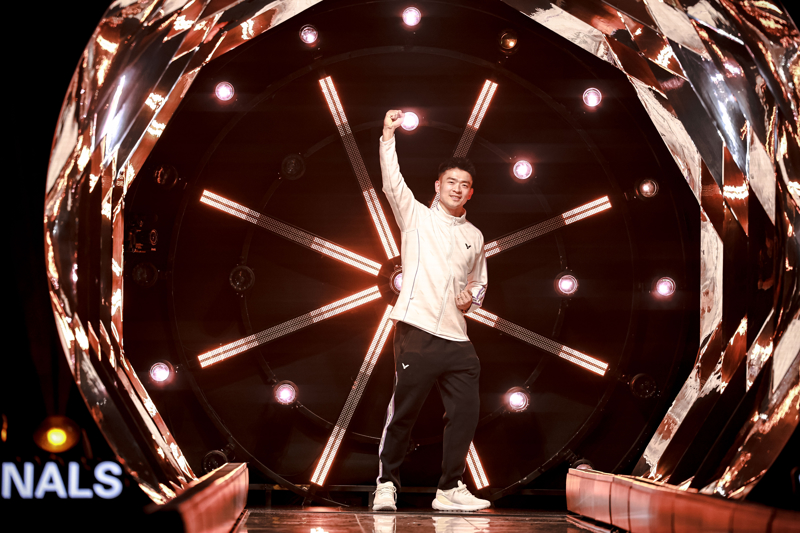 Zheng Siwei says goodbye to badminton fans at the retirement ceremony in Hangzhou. (Photo: BWF)