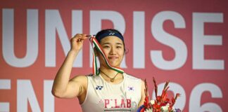 South Korea’s An Se Young celebrates after defeating Wang Zhi Yi to successfully defend her women’s singles title at the 2026 India Open. (Photo: Xinhua)