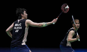 Man Wei Chong–Tee Kai Wun and Pearly Tan–Thinaah Muralitharan Advance at 2026 Indonesia Masters