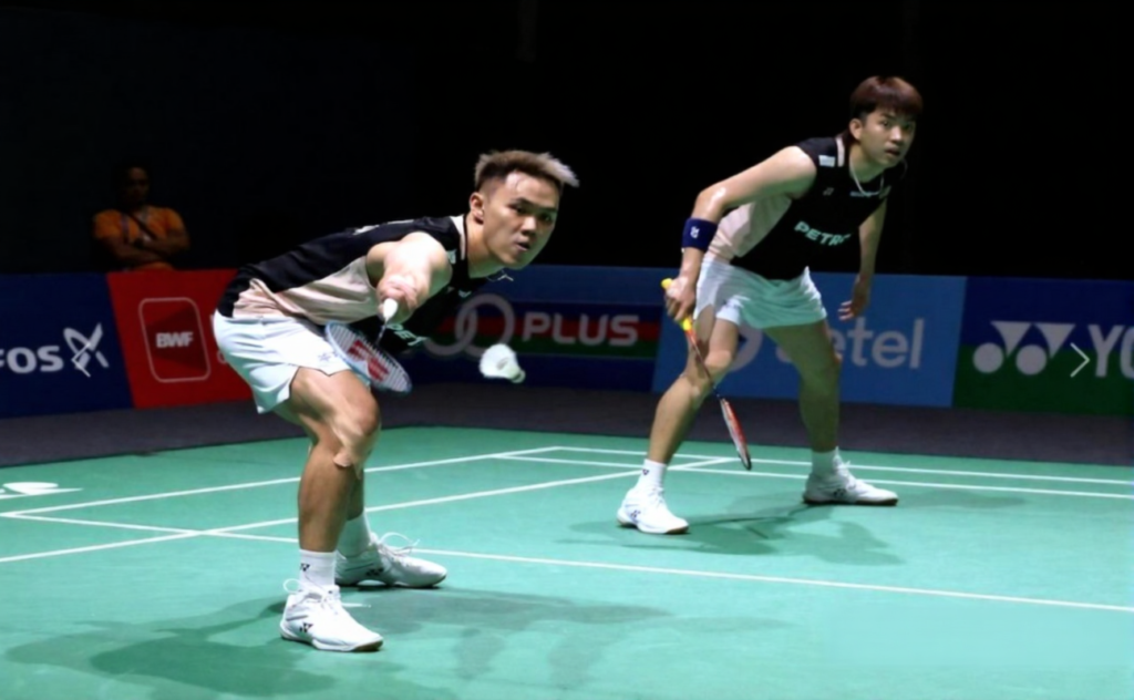 Man Wei Chong/Tee Kai Wun advance to 2026 Malaysia Open quarters. (Photo: Bernama)