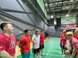 Herry Iman Pierngadi leads Malaysia men’s doubles training ahead of All England badminton. (Photo: NST)