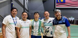 Marcus Fernaldi Gideon trains with Malaysian national badminton players during a session at the Academy of Badminton Malaysia (ABM) in Kuala Lumpur. (Photo: Marcus Fernaldi Gideon's Facebook)