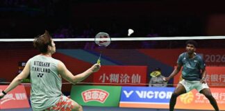 Ayush Shetty (R) shocks Kunlavut Vitidsarn (L) to reach the 2026 BAC final, where he faces China’s Shi Yuqi. (Photo: AFP)