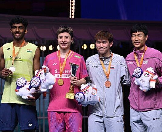 From left - Ayush Shetty, Shi Yuqi, Kunlavut Vitidsarn, and Chou Tien Chen pose for photos during the men’s singles awards ceremony at the 2026 Badminton Asia Championships. (Photo: AFP)