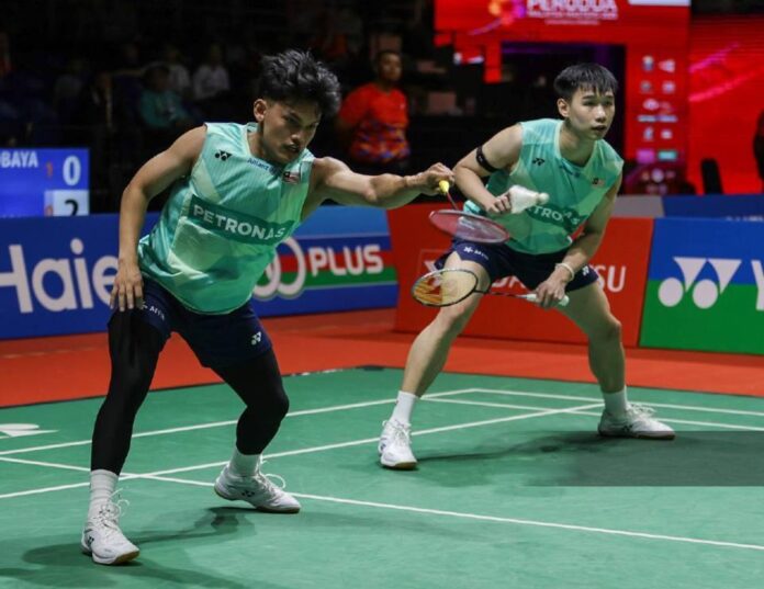 Choong Hon Jian and Muhammad Haikal Nazri split and will compete with new partners starting at the Thailand Open badminton tournament. (Photo: Bernama)
