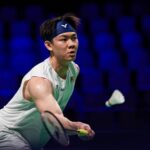 Lee Zii Jia prepares to deliver a crucial point for Malaysia in a high-pressure quarterfinal tie against China at 2026 Thomas Cup. (Photo: AFP)