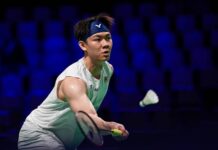Lee Zii Jia prepares to deliver a crucial point for Malaysia in a high-pressure quarterfinal tie against China at 2026 Thomas Cup. (Photo: AFP)