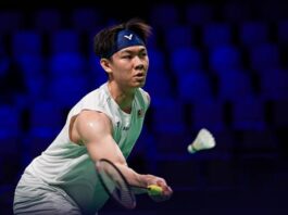 Lee Zii Jia prepares to deliver a crucial point for Malaysia in a high-pressure quarterfinal tie against China at 2026 Thomas Cup. (Photo: AFP)