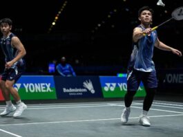 Malaysia badminton pair Goh Sze Fei and Nur Izzuddin Rumsani continue their strong run at the Thailand Open 2026 by advancing into the quarterfinals. (Photo: AFP)