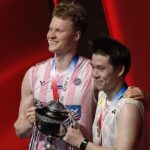 Denmark badminton star Anders Antonsen (L) captured the Thailand Open 2026 crown after a thrilling comeback victory against Thailand’s Kunlavut Vitidsarn in the final. (Photo: AFP)