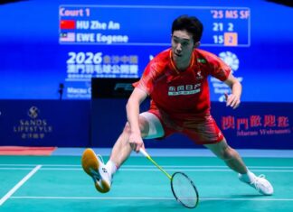 Hu Zhe An defeats Eogene Ewe to reach the Macau Open badminton men’s singles final. (Photo: Xinhua)