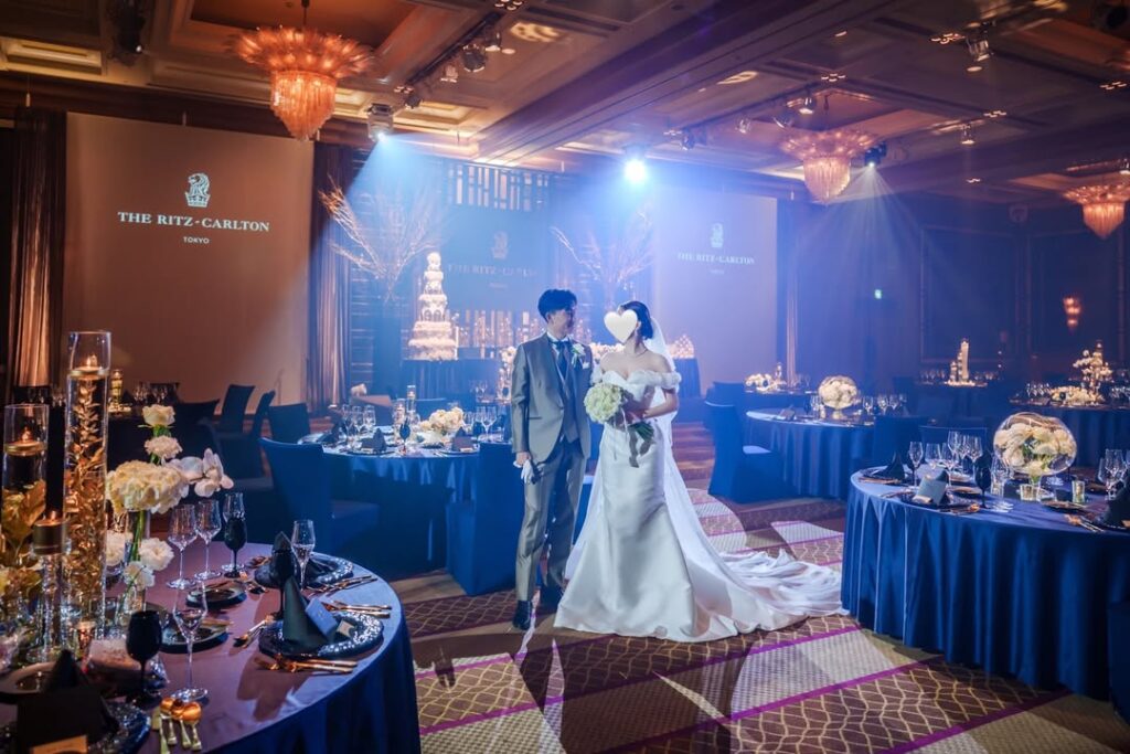 Kento Momota shares a wedding photo from his special day. (Photo: Kento Momota's IG)