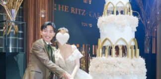 Kento Momota celebrates his wedding with his wife at the same venue where he proposed. (Photo: Kento Momota's IG)