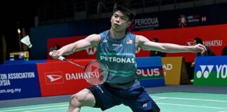 Leong Jun Hao defeats Japan’s Kodai Naraoka in the first round of the Indonesia Open badminton tournament in Jakarta. (Photo: AFP)