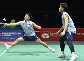 Goh Sze Fei and Nur Izzuddin Rumsani reach the 2026 Indonesia Open badminton quarterfinals in Jakarta. (Photo: AFP)