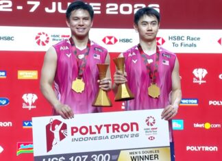 Goh Sze Fei-Nur Izzuddin End Malaysia’s 18-Year Men’s Doubles Wait at Indonesia Open Goh Sze Fei and Nur Izzuddin Rumsani pose with their trophy after winning the 2026 Indonesia Open badminton men’s doubles title in Jakarta. (Photo: BWF)