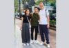 Lee Chong Wei and his wife, Wong Mew Choo, meet Viktor Axelsen unexpectedly on the streets of Tokyo, Japan. (Photo: Lee Chong Wei's Facebook)