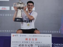 Cheam June Wei celebrates after defeating Zhao Jun Peng to win his fourth Lin Dan Cup badminton men’s singles title in Chenzhou. （Photo: Cheam June Wei's IG)