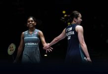 Pearly Tan and Thinaah Muralitharan advance to the round of 16 at the 2026 BWF World Championships in New Delhi. (Photo: AFP)